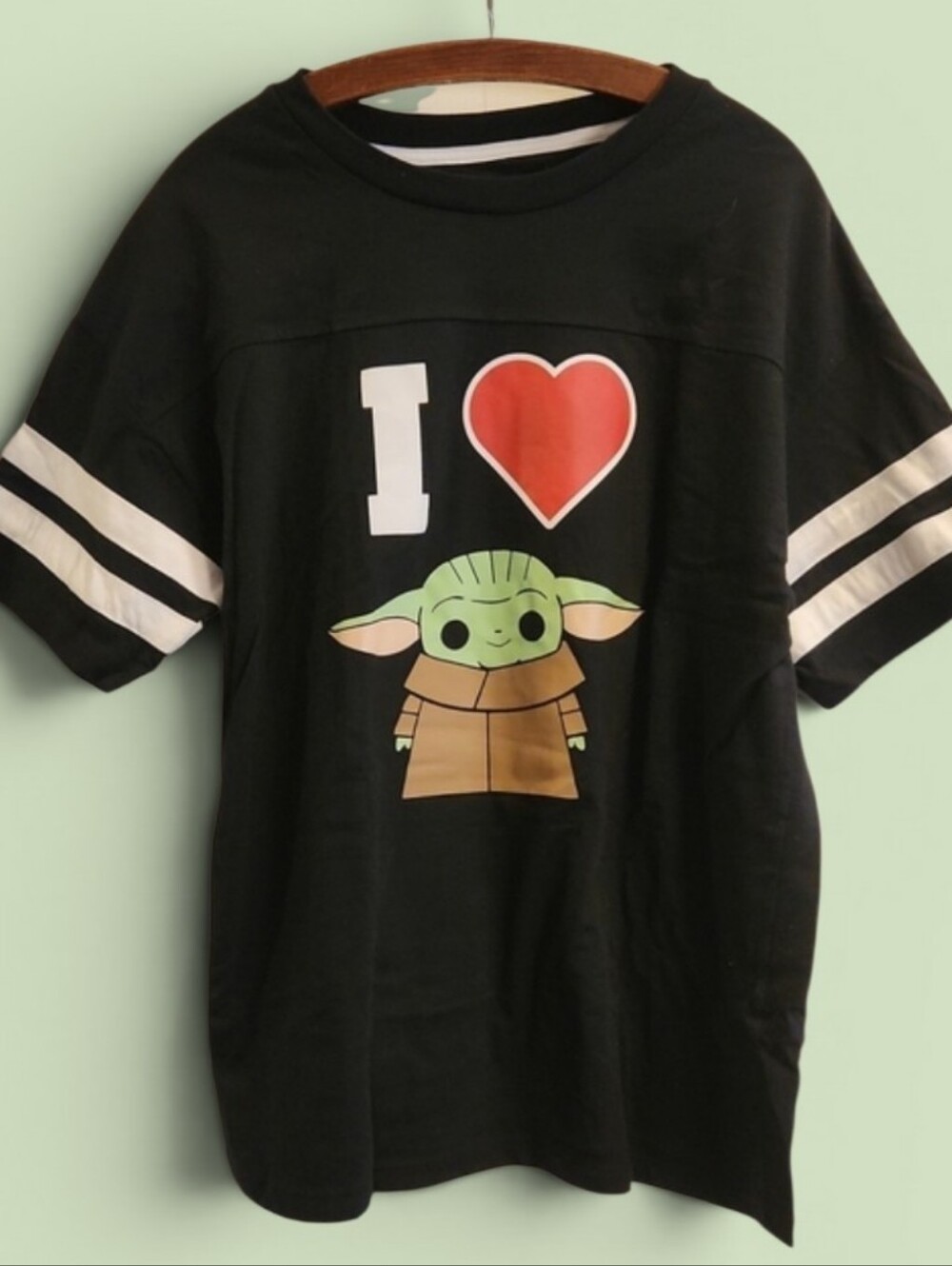 Disney Parks Star Wars Grogu Baby Yoda Jersey Tee Women's L Black EUC
